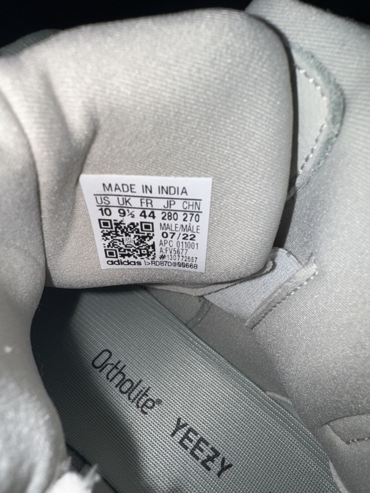 Yeezy Yeezy Desert Boots Salt Size US 10 / EU 43 - 4 Thumbnail