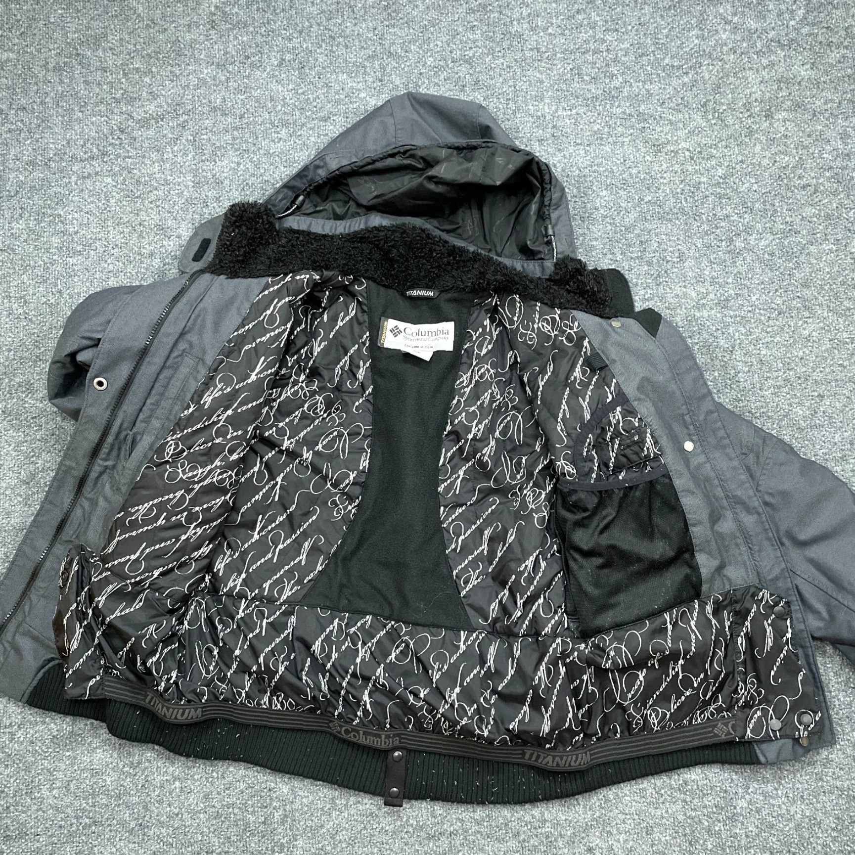 Vintage Columbia Coat Womens M Regular Gray Solid Long Sleeve Jacket/Coat Size M / US 6-8 / IT 42-44 - 2 Thumbnail
