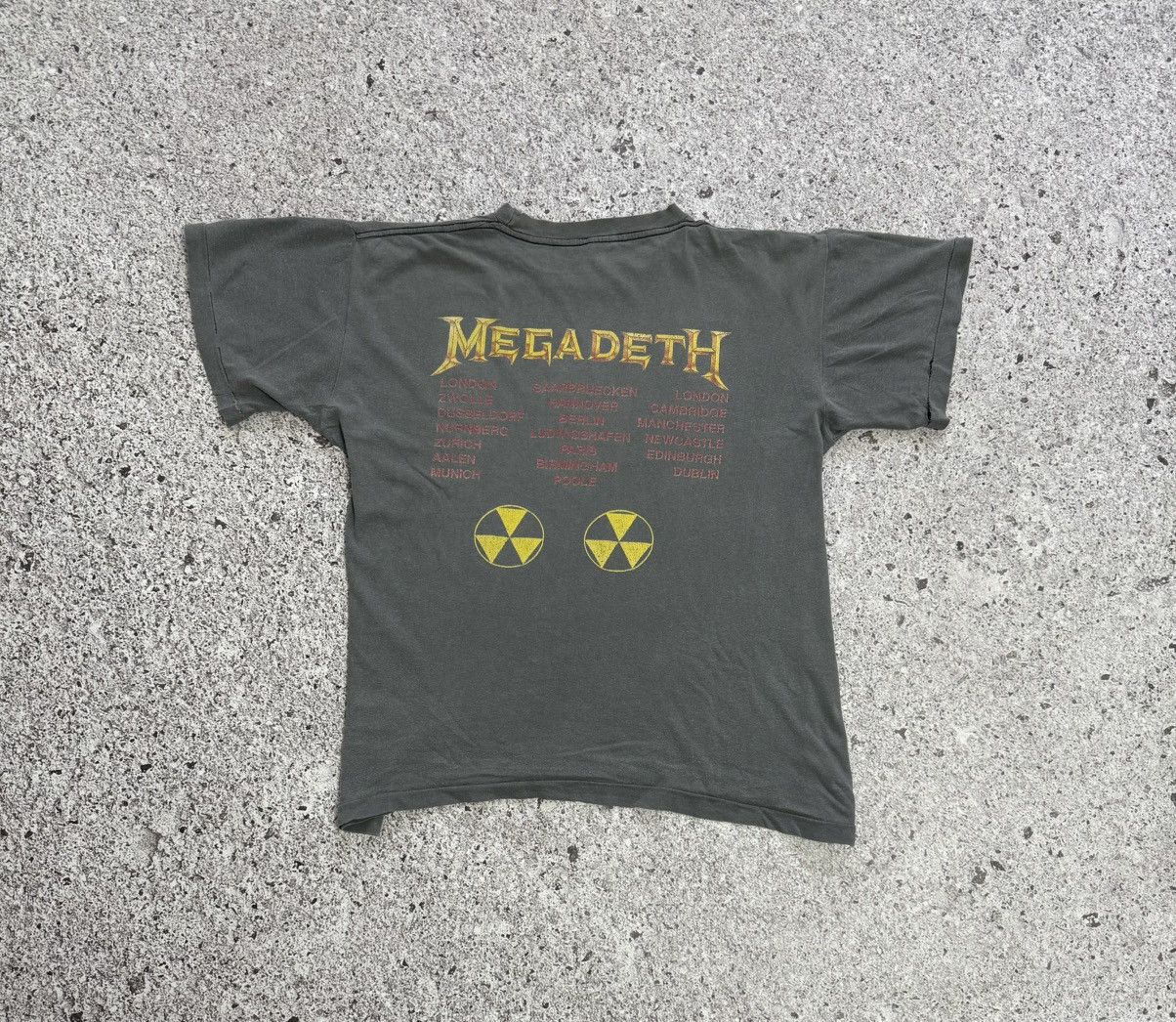 Band Tees × Vintage Vintage Megadeth Tour 1990 Oxidation Of Nation T-Shirt Size US XL / EU 56 / 4 - 6 Thumbnail