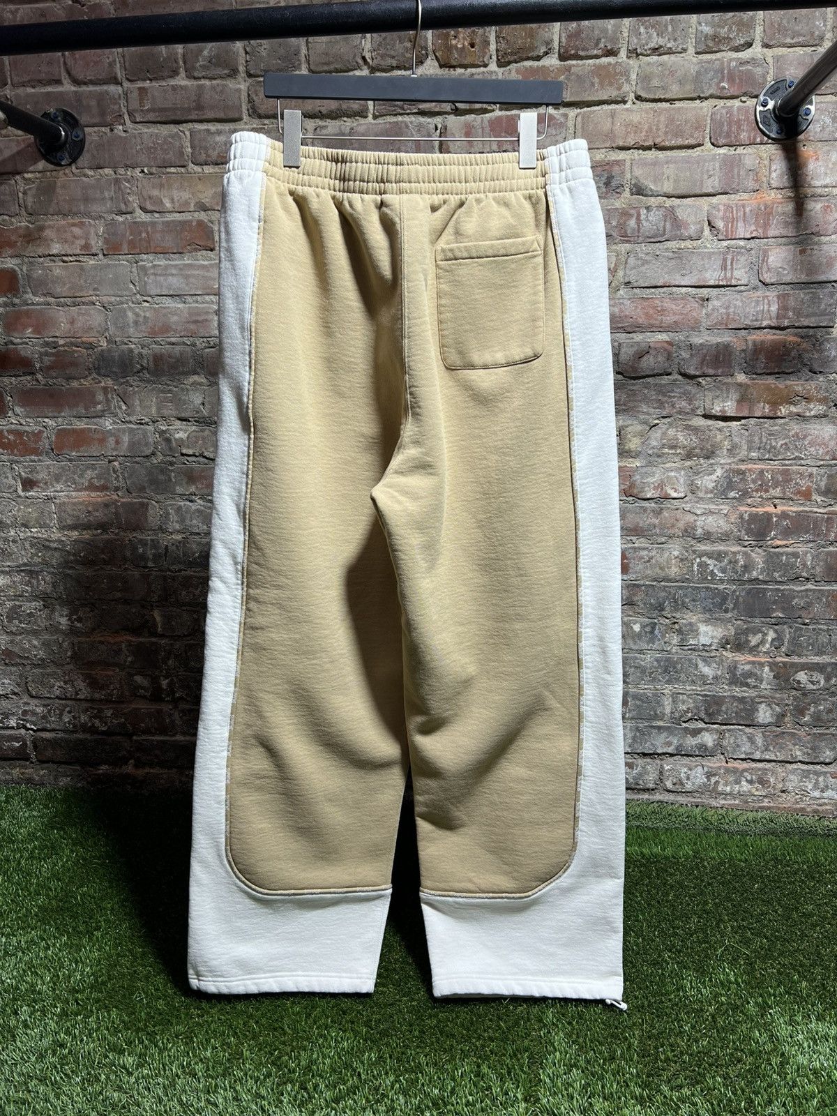 Supreme Supreme Piping Sweatpants Sz. XL Size US 38 / EU 54 - 2 Thumbnail