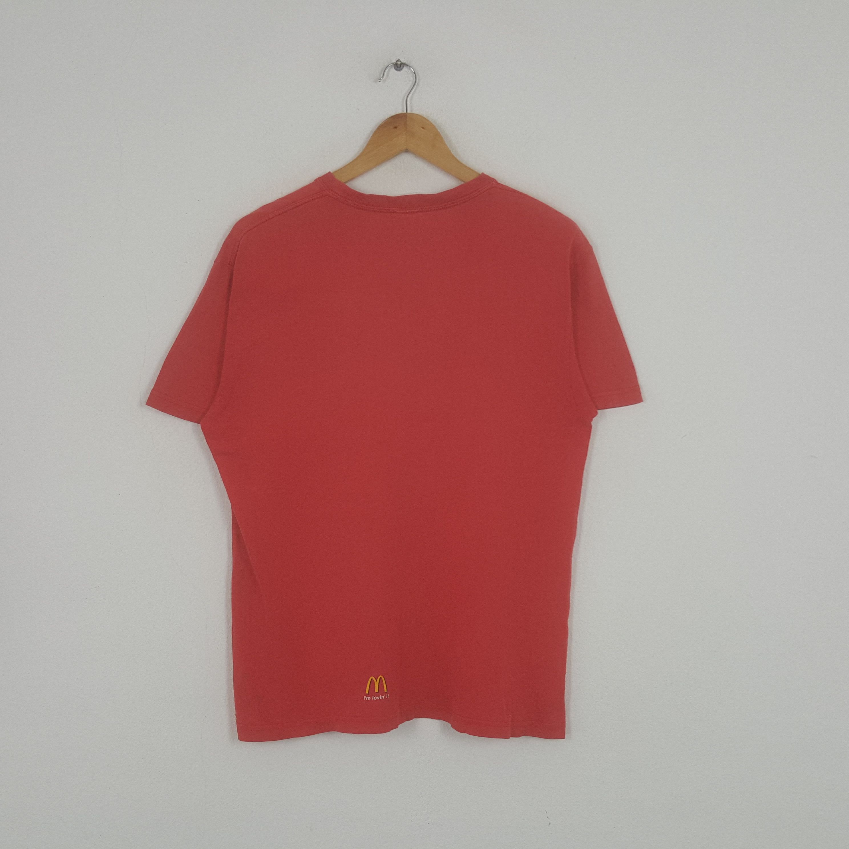 Vintage Vintage Mc Donald I'm Loving' It Restaurant Promo MCD Tshirt Size US M / EU 48-50 / 2 - 3 Thumbnail