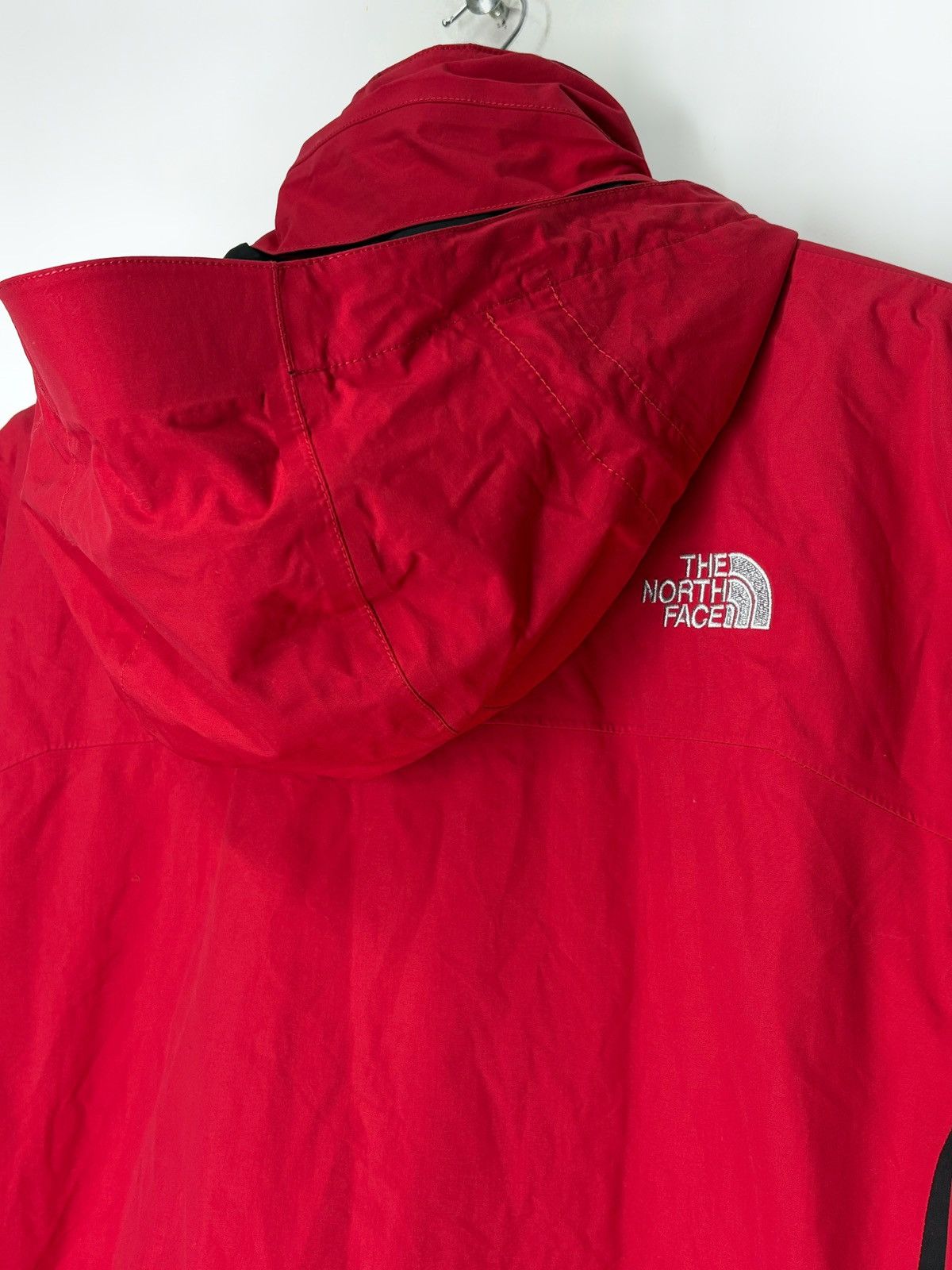 The North Face The North Face HyVent Red Nylon Jacket Size US M / EU 48-50 / 2 - 16 Thumbnail