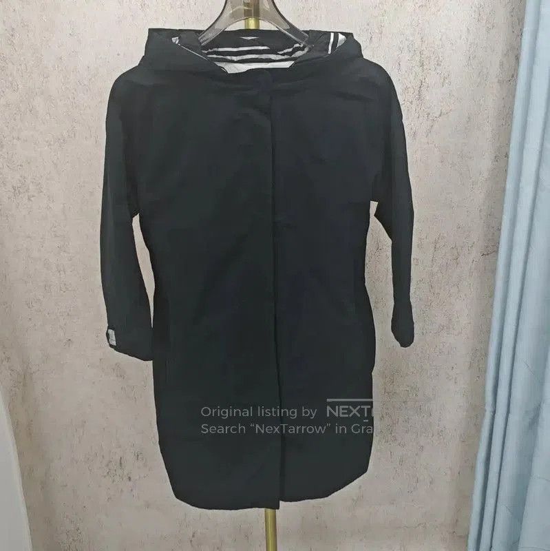 Max Mara MaxMara Women's Long Black Polyester Jacket . Size M / US 6-8 / IT 42-44 - 1 Thumbnail