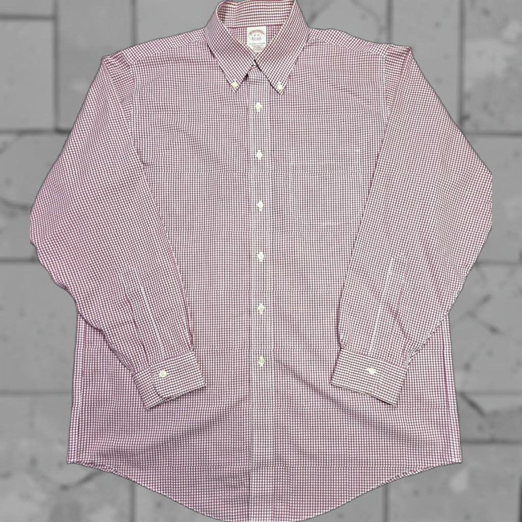Brooks Brothers Brooks Brothers Shirt Mens Long Sleeve Button-Up 16 34 Traditional Fit blue white gingham OCBD Size US L / EU 52-54 / 3 - 1 Thumbnail