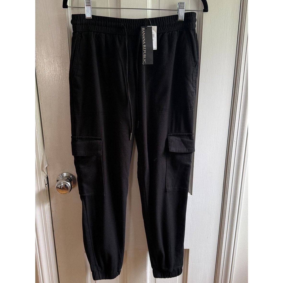 Banana Republic Banana Republic Men's Woven Cargo Joggers - Black - XS - NWT Size US 28 / EU 44 - 1 Thumbnail