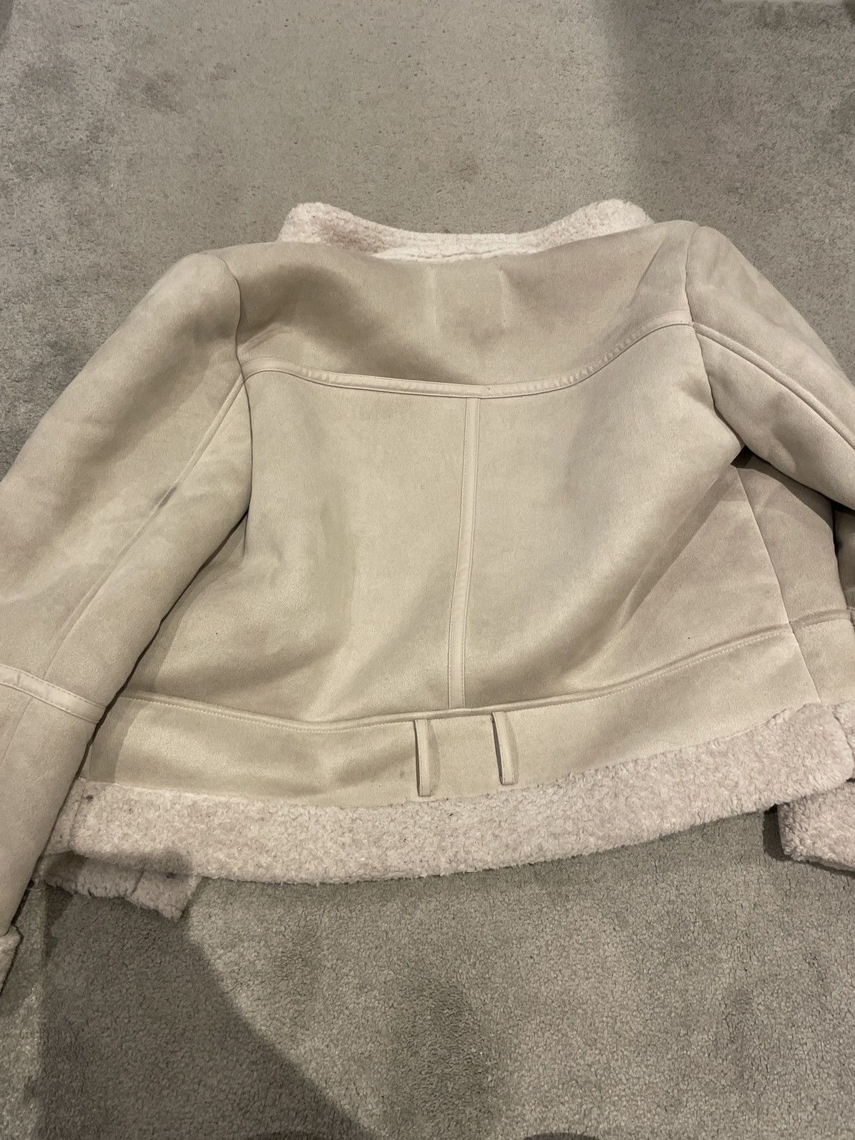 Stradivarius Cream fur jackett Size L / US 10 / IT 46 - 8 Thumbnail