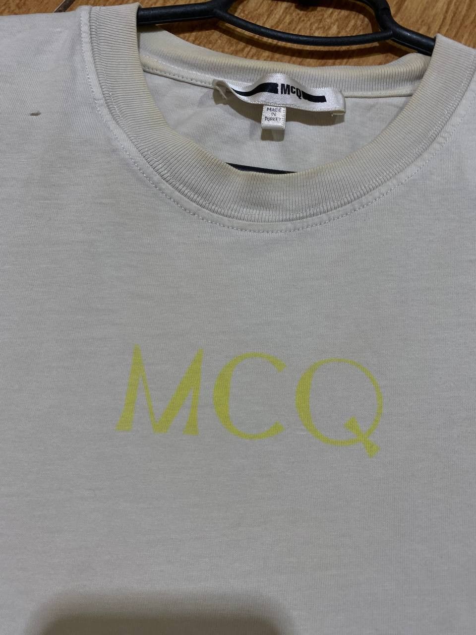 Alexander McQueen Alexander McQueen MCQ Sun Logo Retro Tee Shirt Size US S / EU 44-46 / 1 - 6 Thumbnail