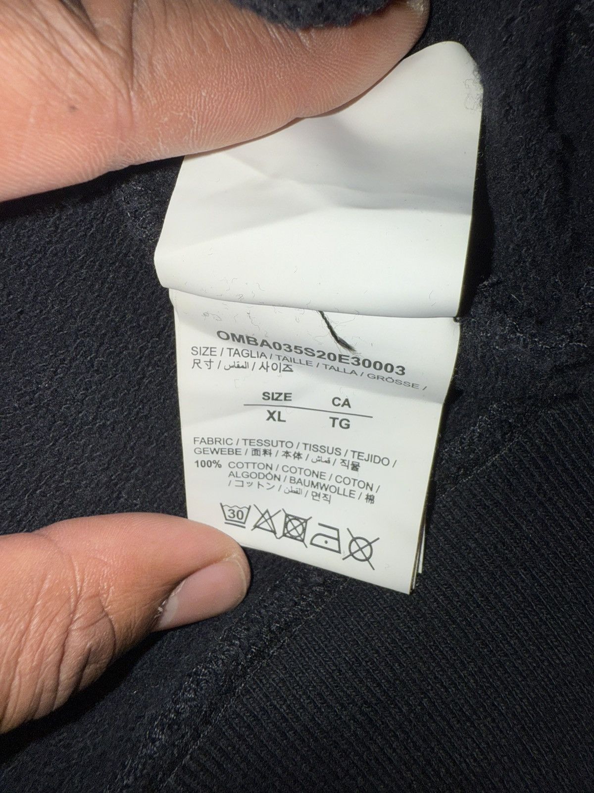 Off-White Off-White Airport Tape “CABIN BAGGAGE” Sweatshirt Sz XL Size US XL / EU 56 / 4 - 4 Thumbnail