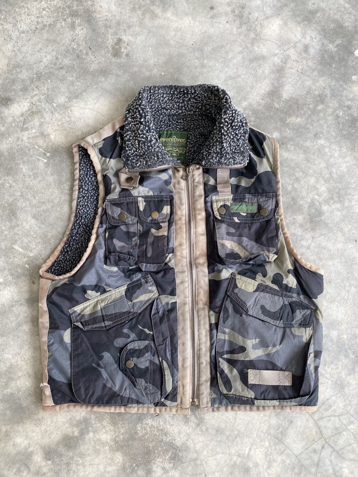 Japanese Brand Evenriver camoflage hunting vest Size US M / EU 48-50 / 2 - 1 Thumbnail