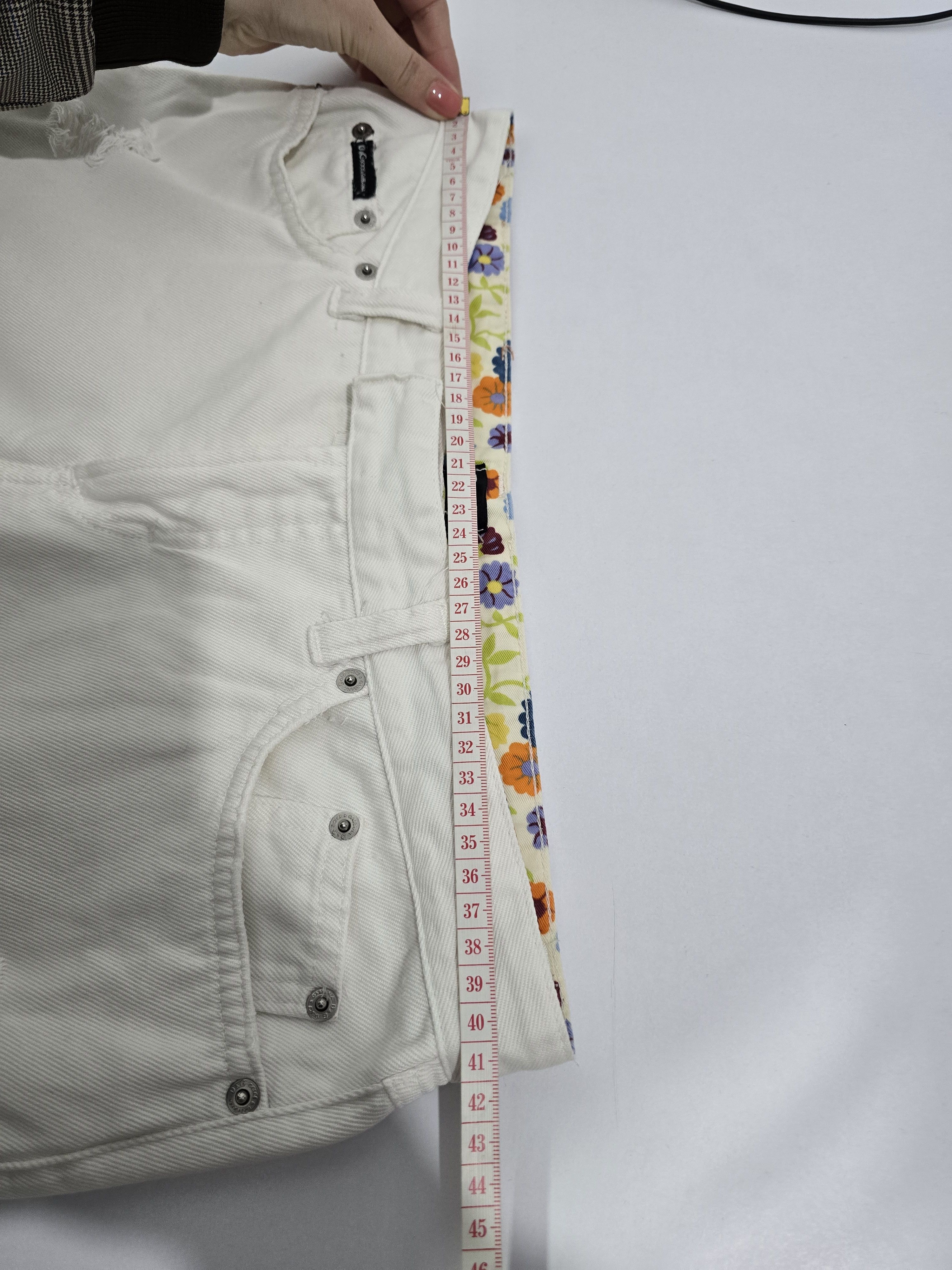 Dolce & Gabbana × Vintage Dolce Gabbana White Jeans Vintage EXCELLENT condition Size 30" / US 8 / IT 44 - 11 Thumbnail