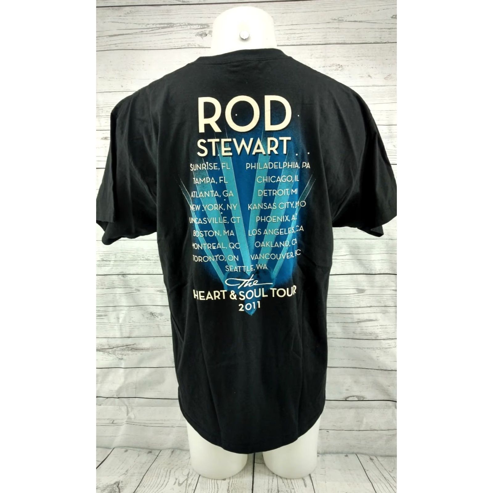 Hanes Hanes Rod Stewart Heart & Soul Black XL T Shirt Rock N Roll Concert 2011 Mens Vintage? Size US XL / EU 56 / 4 - 5 Thumbnail