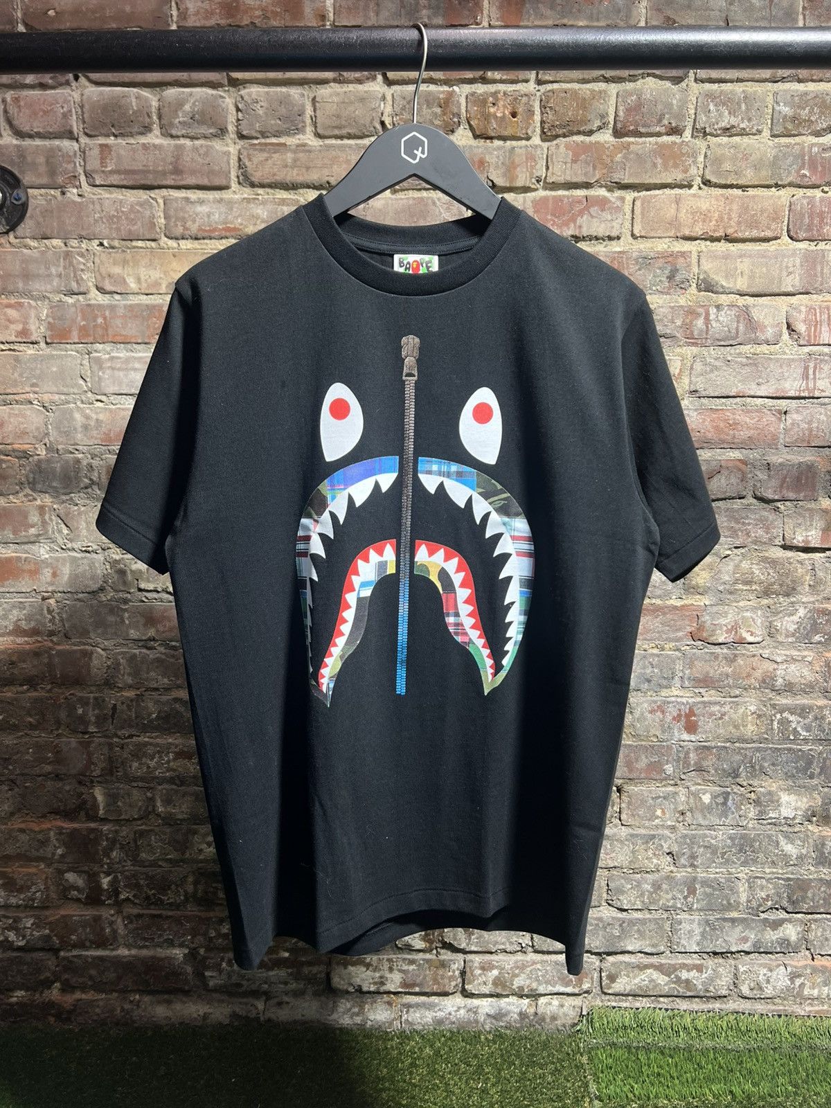 Bape Bape Plaid Shark Head Tee Size US M / EU 48-50 / 2 - 1 Thumbnail