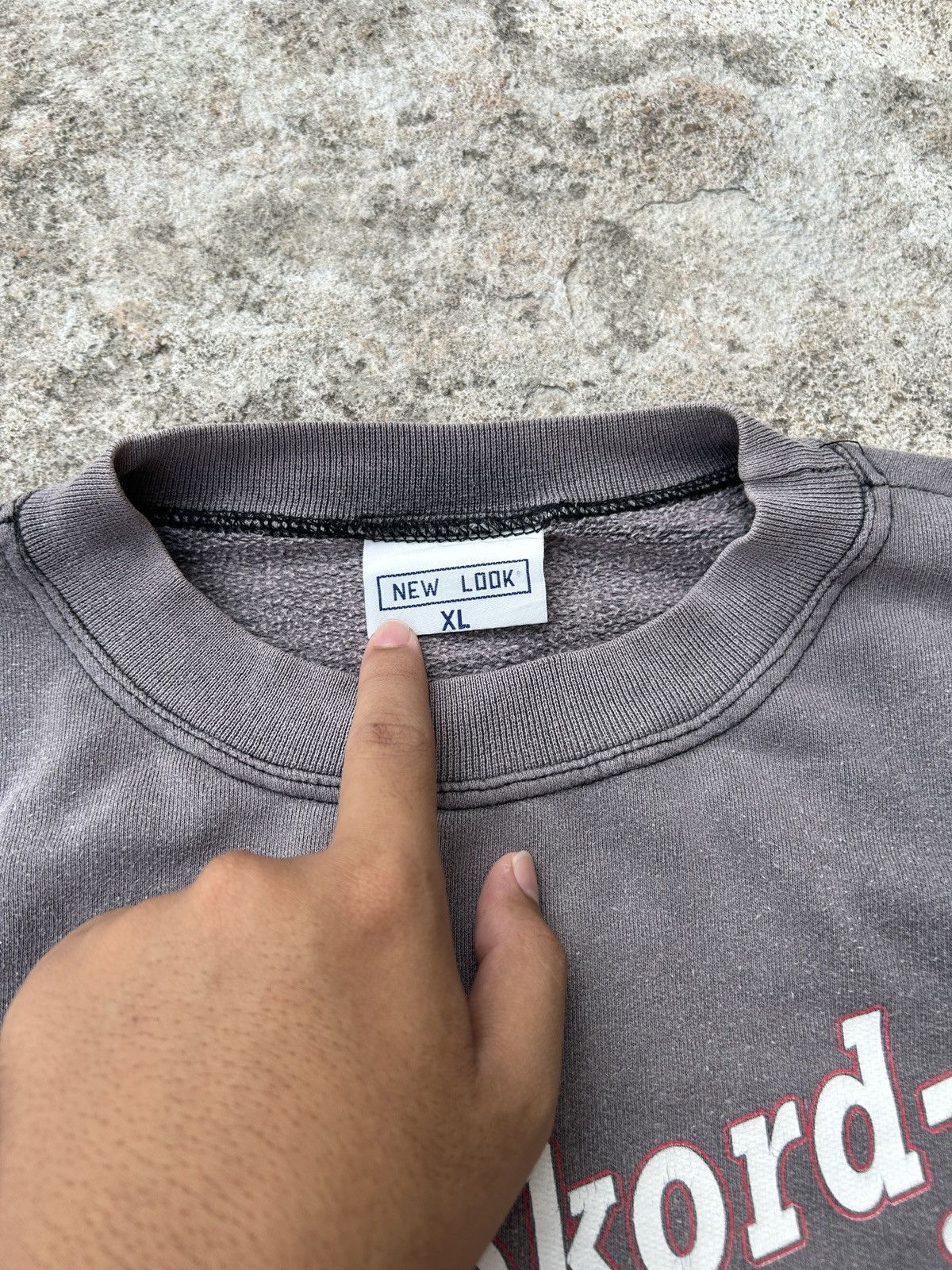 Vintage Vintage Thrashed Sun Faded 1995/96BayernMunich dreamteamtour Size US M / EU 48-50 / 2 - 14 Thumbnail