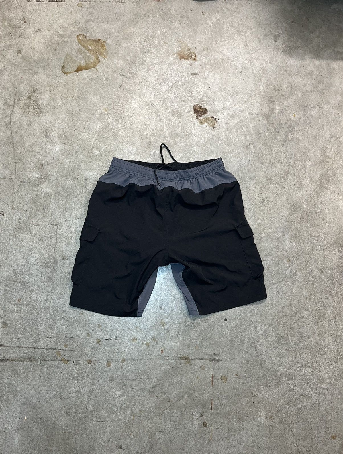 Other VAYAGER Mountain Biking Padded Cycling Mens (L) Black Shorts Size US 30 / EU 46 - 2 Thumbnail