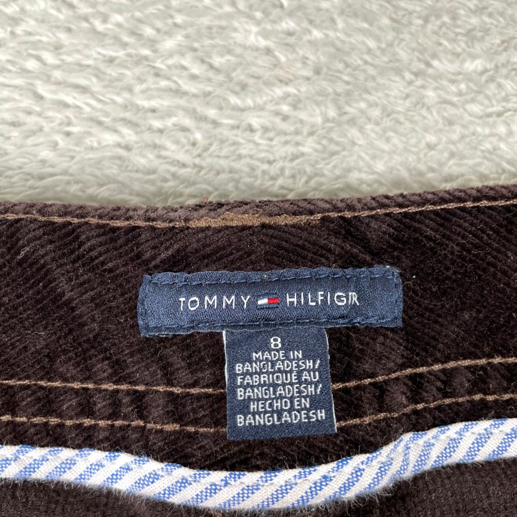 Tommy Hilfiger VINTAGE Tommy Hilfiger Corduroy Pants Womens 8 Brown Bootcut Y2K Preppy Jeans Pants Women Brown Bootcut 90s 2000s Mens? Wait. Size 30" / US 8 / IT 44 - 3 Thumbnail