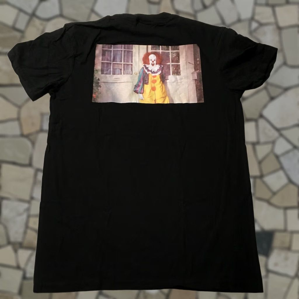 Vintage IT The Movie Pennywise T-Shirt XS Horror Movie Graphic Tee 90s Mens Size US XS / EU 42 / 0 - 1 Thumbnail