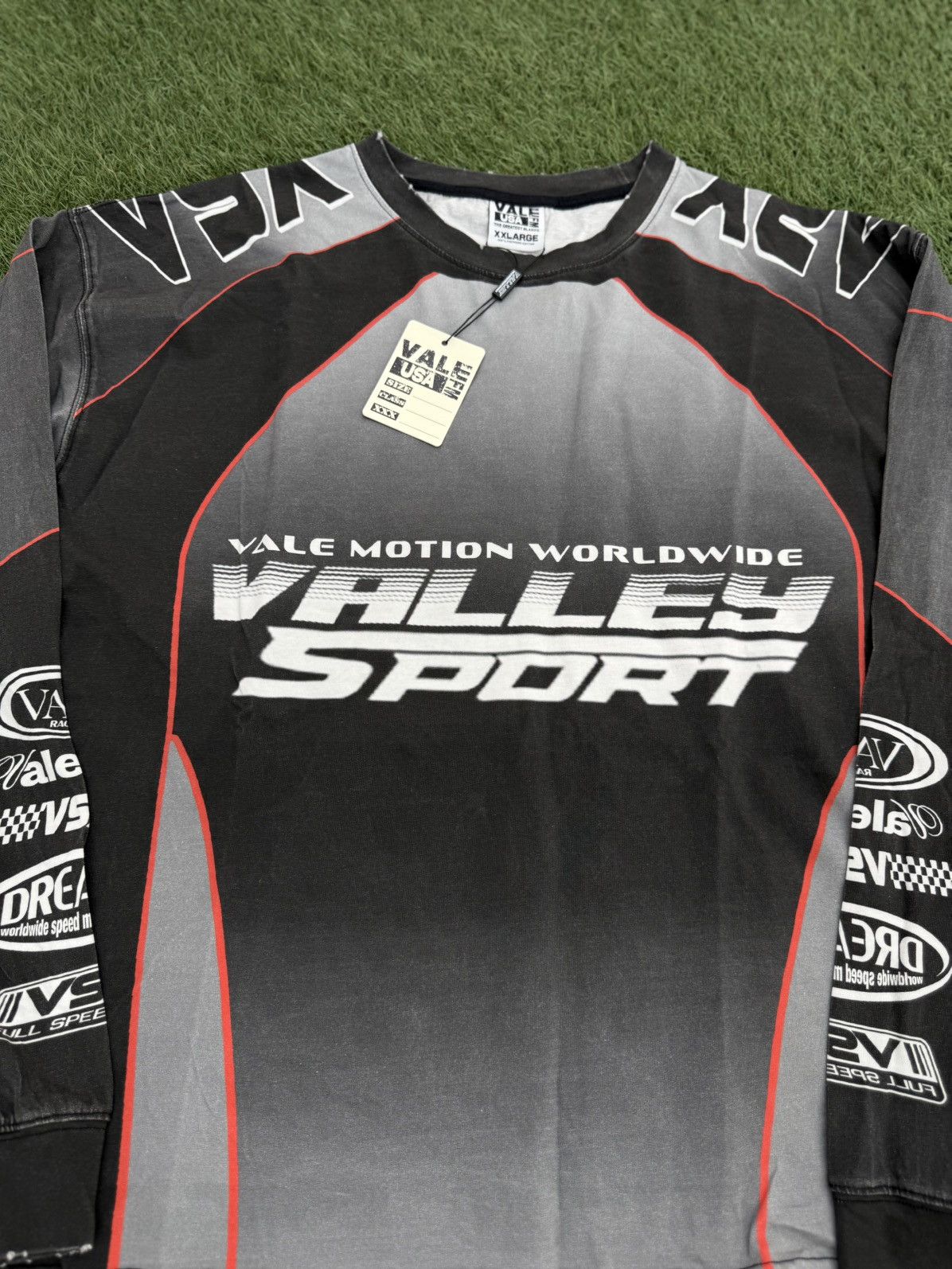 Vale Valley Dreams Racing Long Sleeve Tee Size (XL) NEW Size US XXL / EU 58 / 5 - 4 Thumbnail