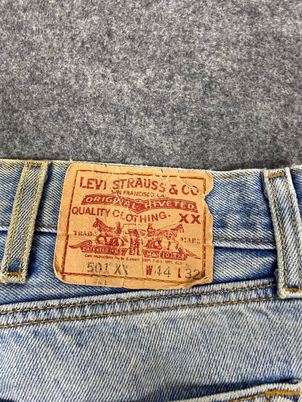 Levi's vintage levis 501xx distressed denim nice design Size US 42 / EU 58 - 5 Thumbnail