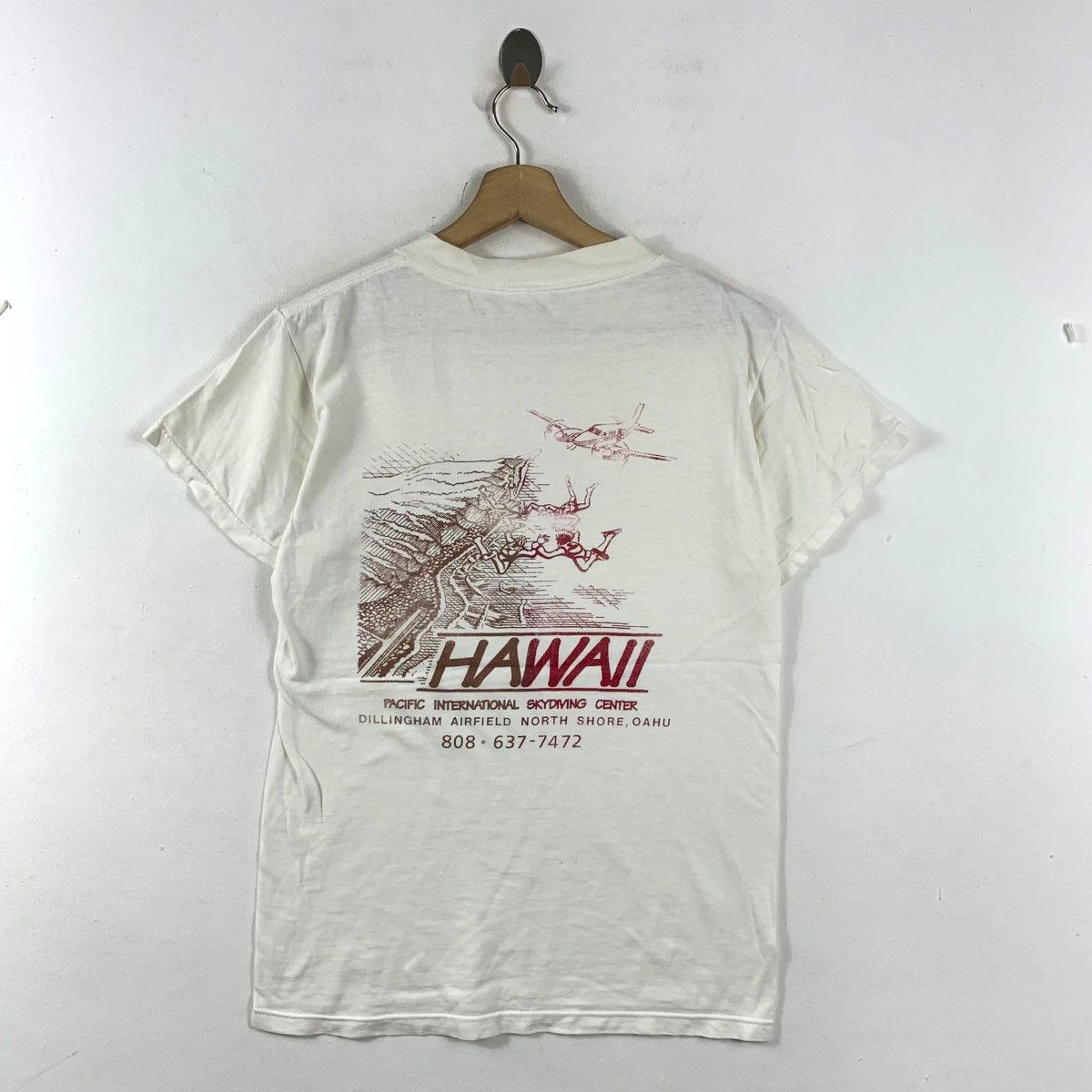 Vintage Vintage HAWAI SKYDIVING CENTER Dillingham Airfield Tee Size US M / EU 48-50 / 2 - 5 Thumbnail