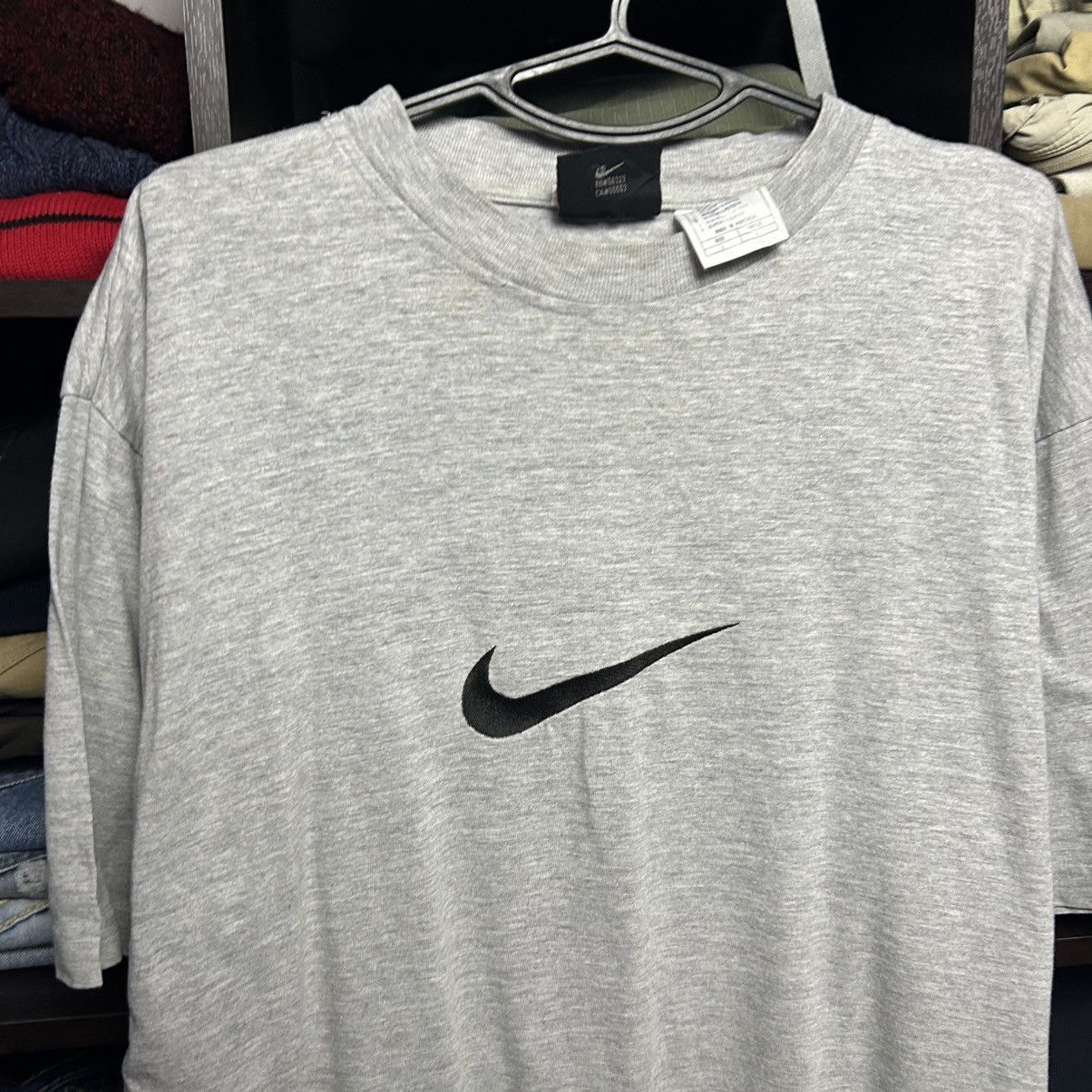 Nike Vintage Nike Big Swoosh 90’s streetwear y2k tee size L Size US L / EU 52-54 / 3 - 2 Thumbnail