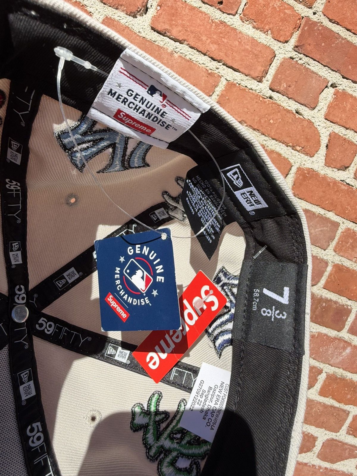 New Era × New York Yankees × Supreme Supreme Yankee Kanji New Era Fitted Hat Size ONE SIZE - 6 Thumbnail