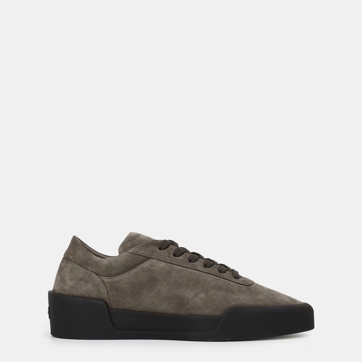 Fear of God o1g2r1mq0426 Aerobic Low-Top Trainers in Brown Size US 8 / EU 41 - 1 Thumbnail