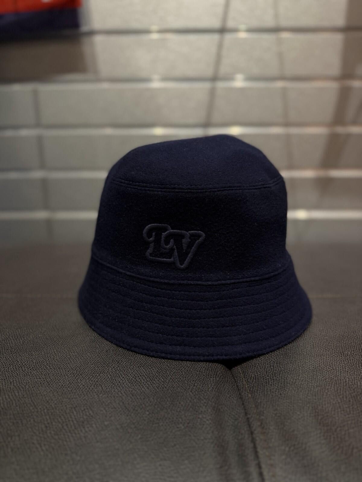 Louis Vuitton Louis Vuitton Monogram Reversible Bucket Hat Authentic RARE Size ONE SIZE - 8 Thumbnail