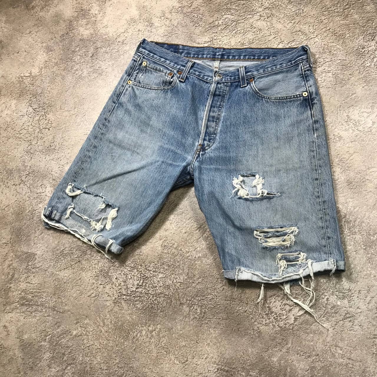 Vintage Vintage Levis Distressed Shorts Y2K Grunge Thrashed Boxy 34 Size US 34 / EU 50 - 2 Thumbnail