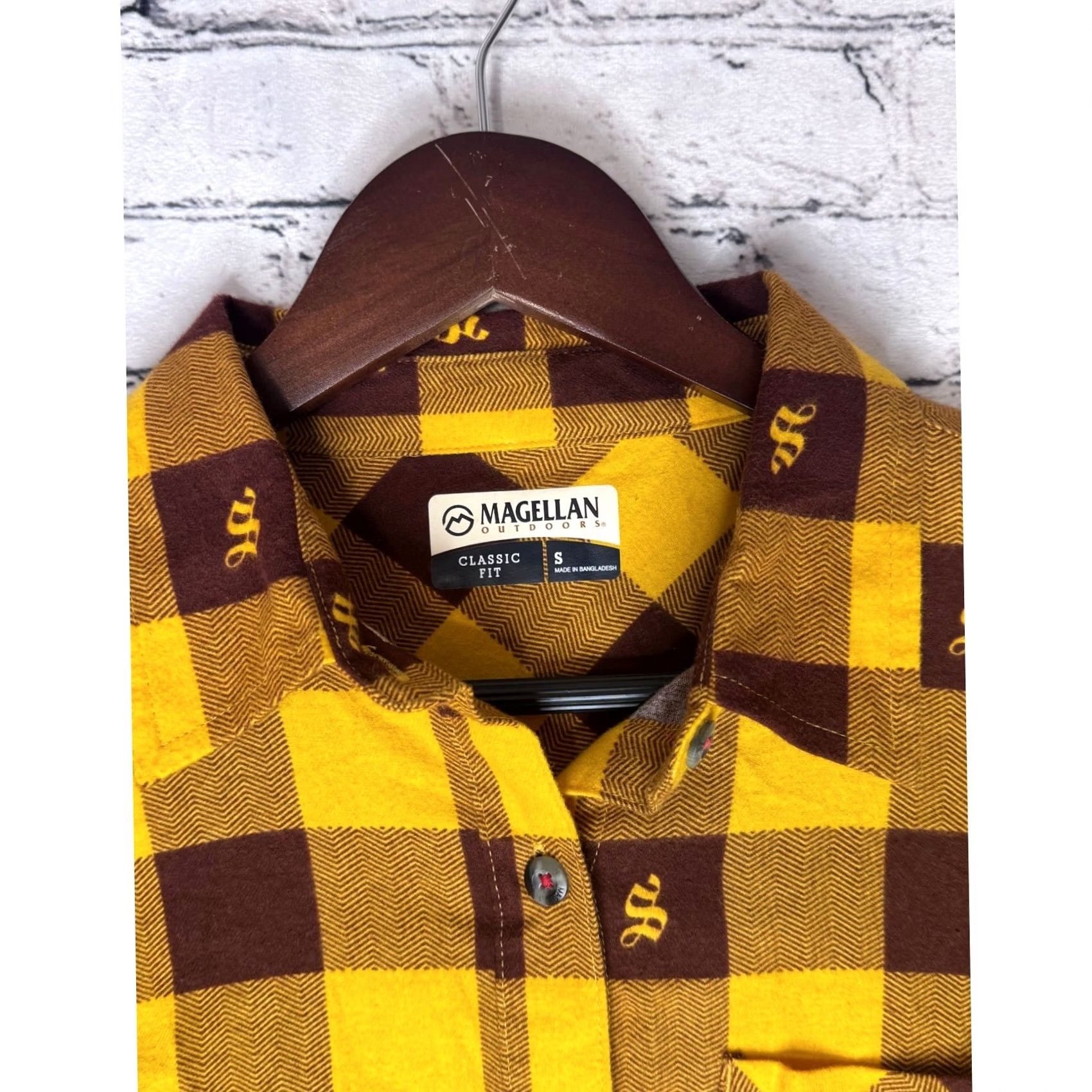 Vintage Magellan Outdoors Plaid Flannel Shirt Mens Small Button-Up Long Sleeve Casual Shiner Beer Patch Size US S / EU 44-46 / 1 - 4 Thumbnail