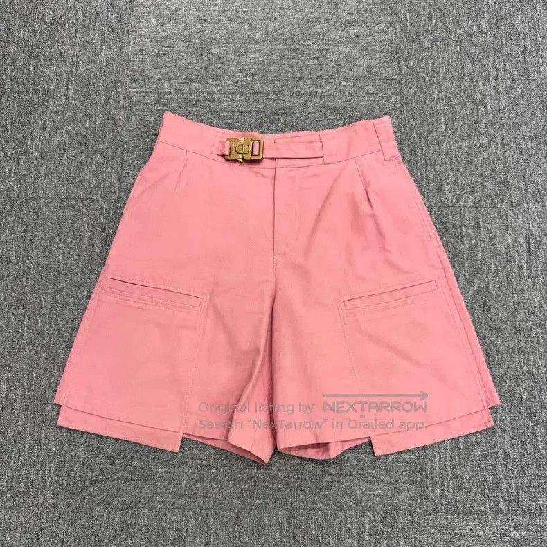 Dior Dior Belt Buckle Pink Shorts. Size US 34 / EU 50 - 2 Thumbnail
