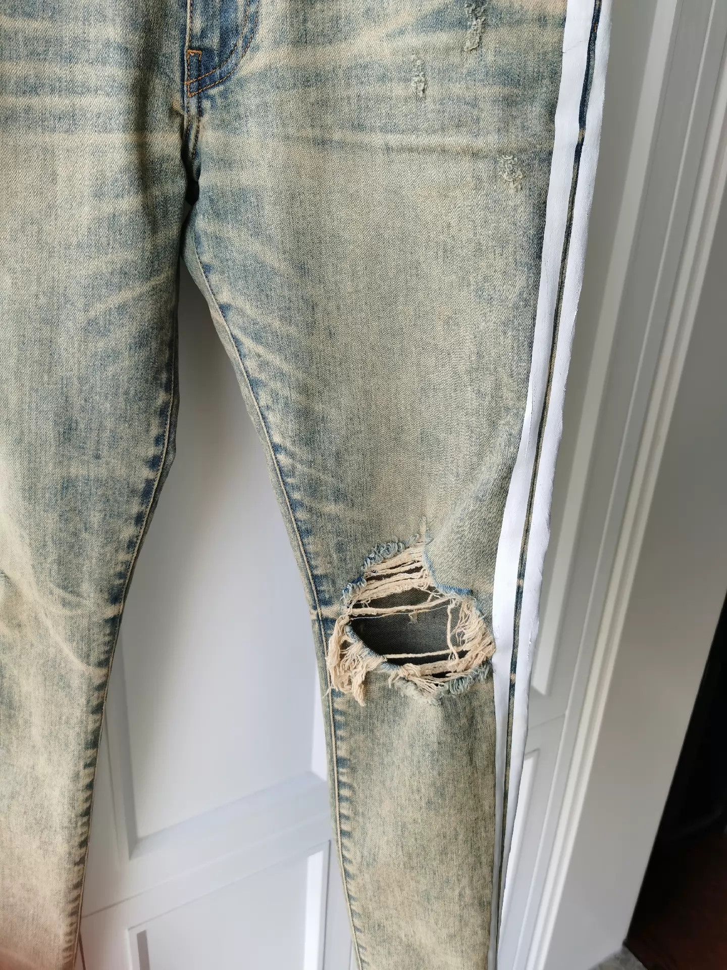 Amiri AMIRI Ripped Slim Jeans Size 32 Denim Hermes High Street King Size US 32 / EU 48 - 4 Thumbnail