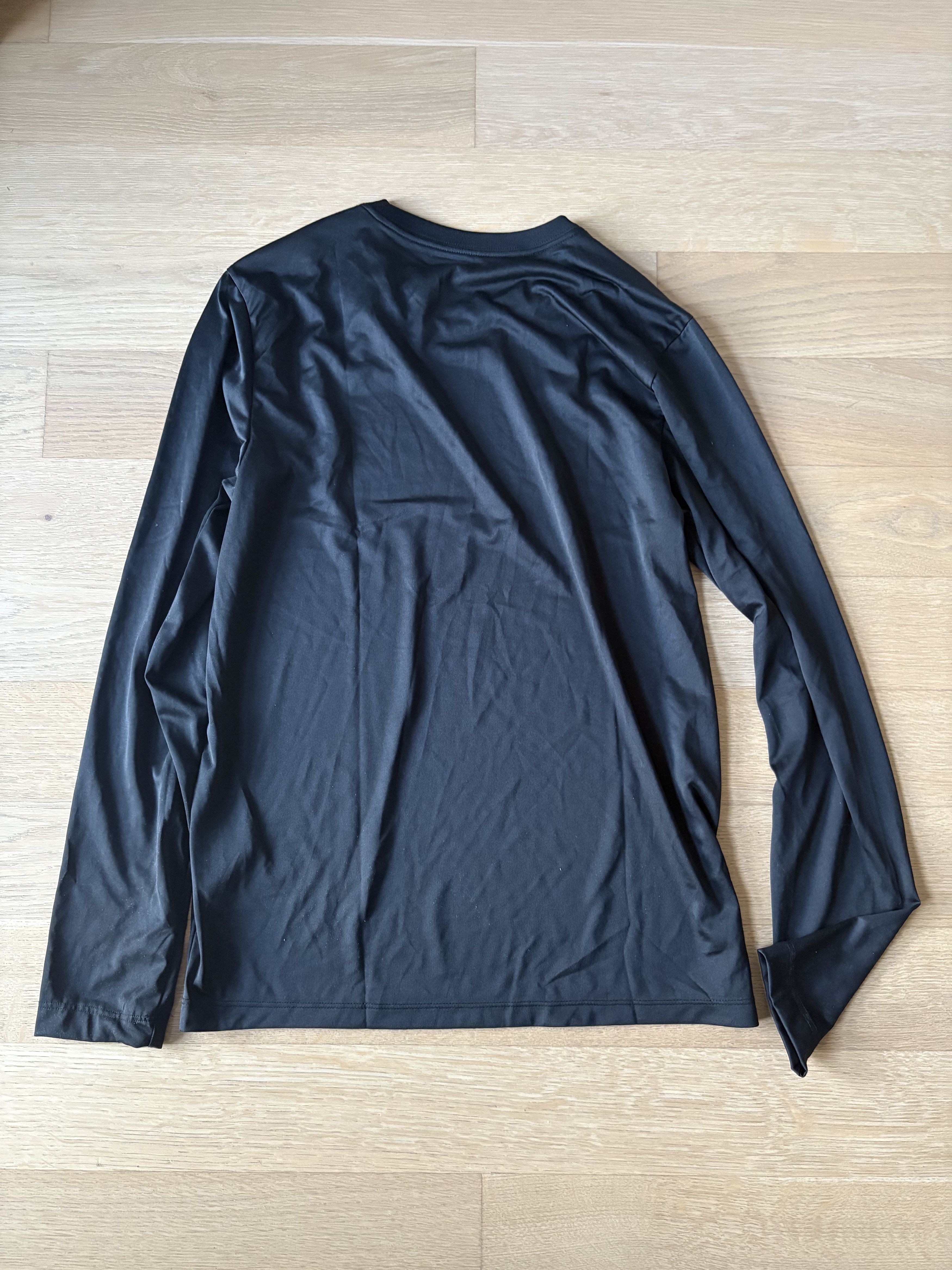 Nike Nike black log sleeve t-shirt Size US M / EU 48-50 / 2 - 3 Thumbnail