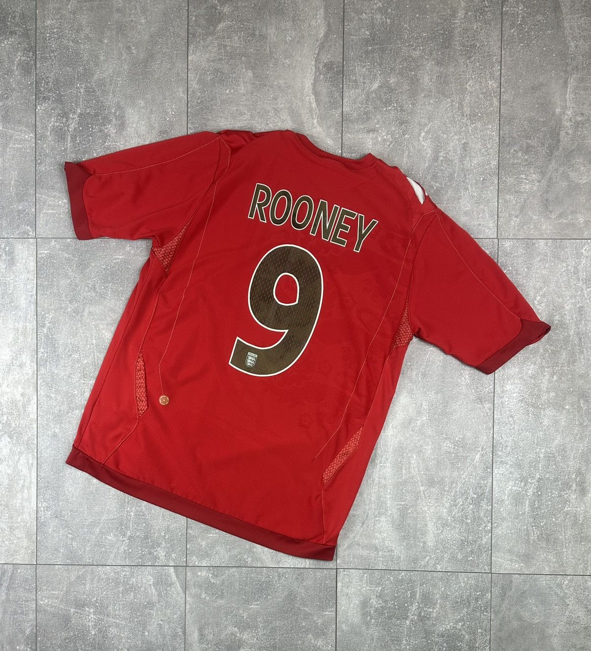Umbro Umbro England National Team #9 Rooney 2006/08 Away Jersey Size US L / EU 52-54 / 3 - 2 Thumbnail