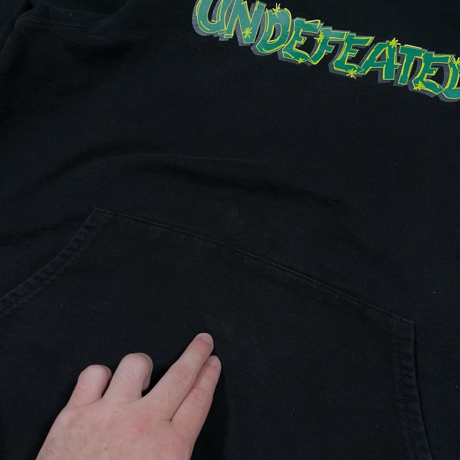 Undefeated Undefeated Logo Hoodie Canada Made Graffiti Spellout Fade Size US L / EU 52-54 / 3 - 8 Thumbnail