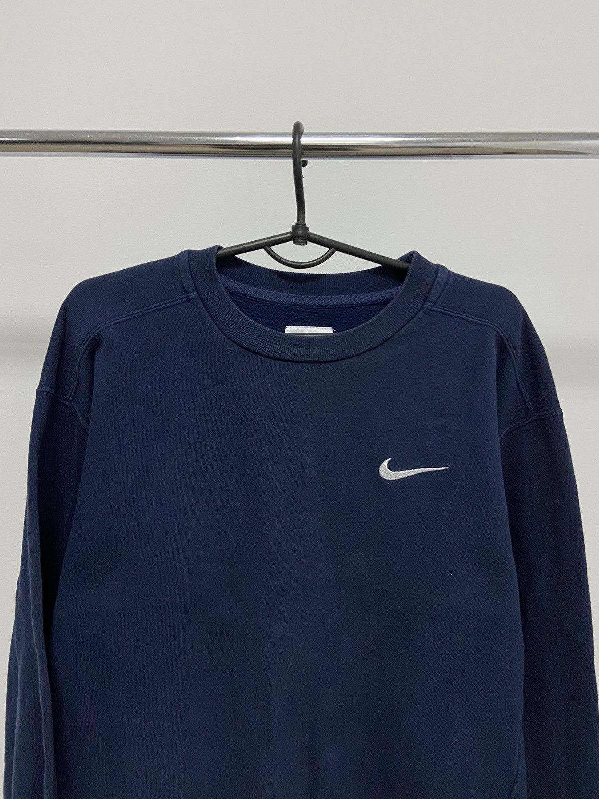 Nike Nike Sweatshirt Small Swoosh Logo Vintage Y2K 90s Size US S / EU 44-46 / 1 - 2 Thumbnail
