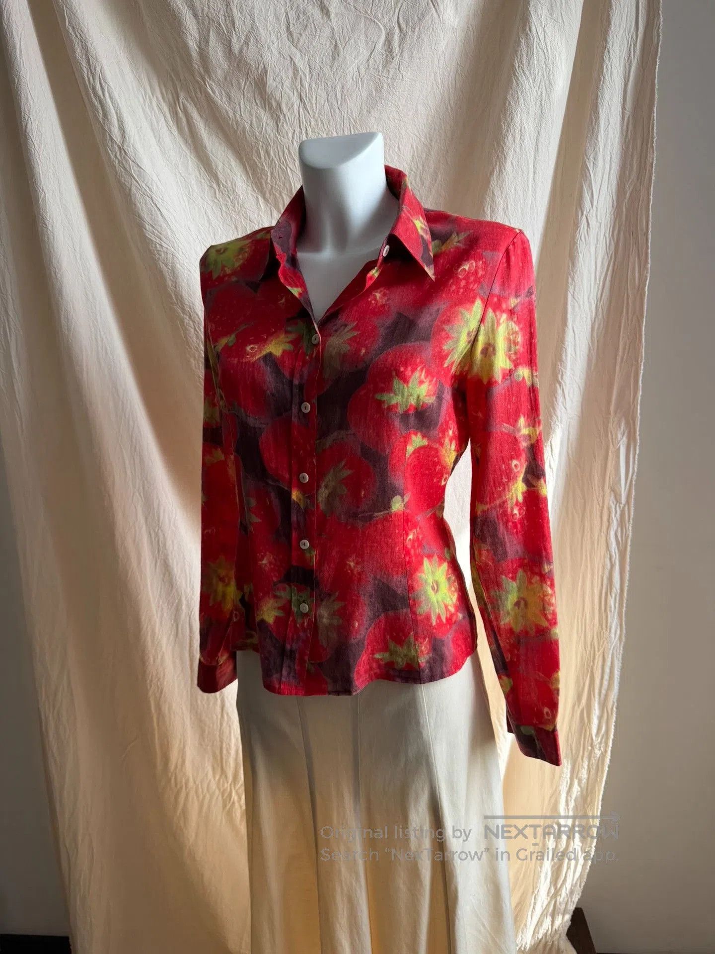 Dolce & Gabbana D&G Italian Strawberry Print Shirt. Size M / US 6-8 / IT 42-44 - 4 Thumbnail