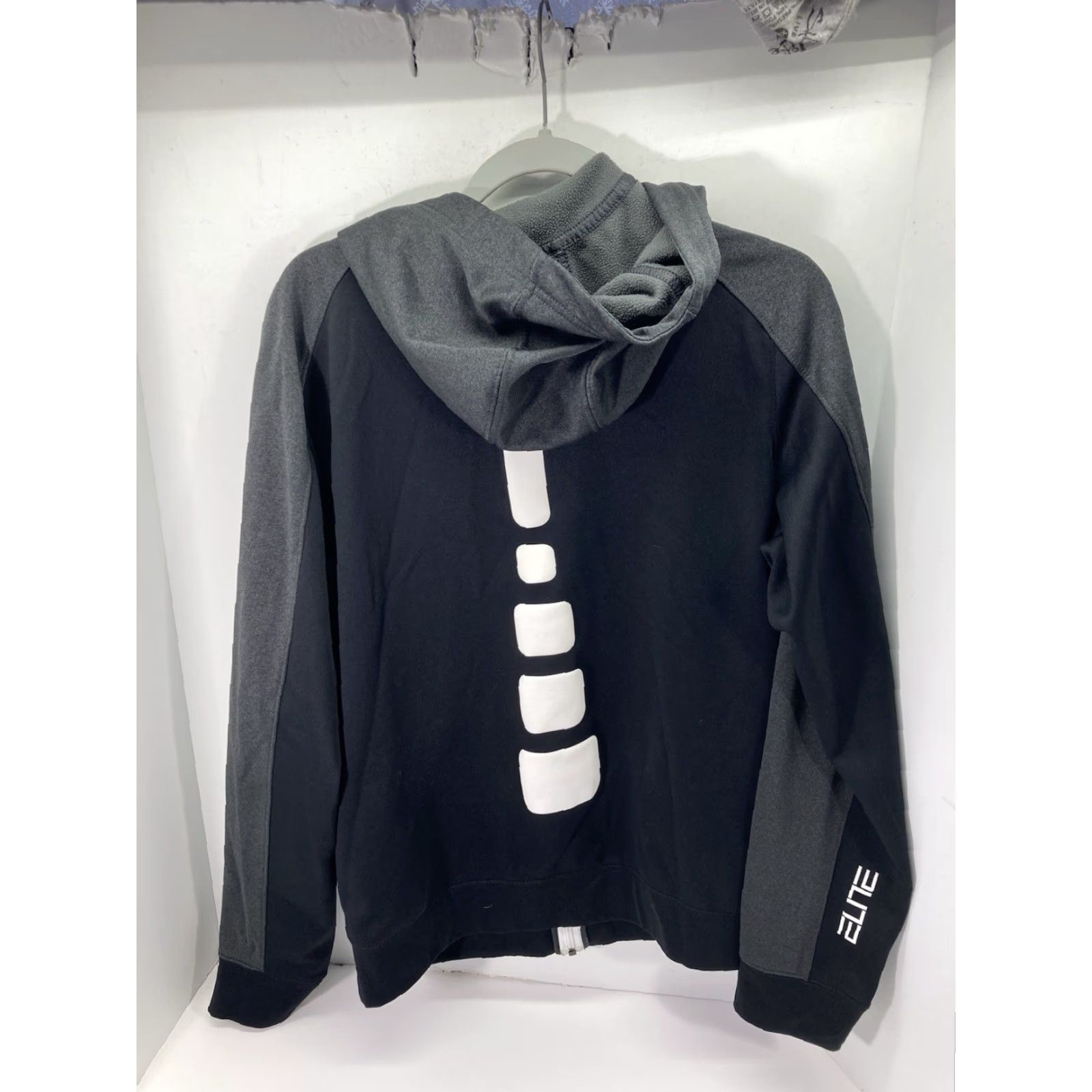 Nike Nike Elite Track Jacket Men Medium Black Full Zip Hood Therma Fit Fleece Lined Size US M / EU 48-50 / 2 - 2 Thumbnail