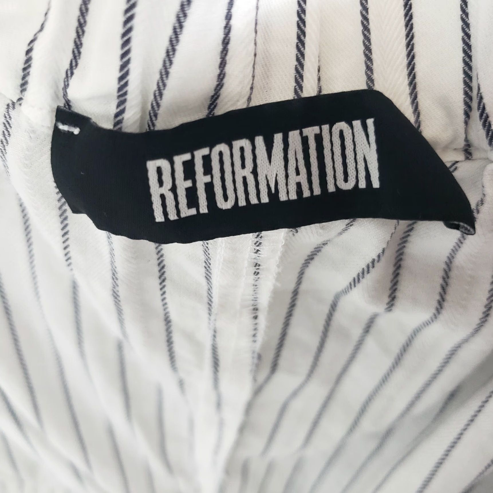 Reformation Reformation Women's Bromley Dress Sz 4 White Striped Off Shoulder Button Front Mini Casual Spring Summer Viscose Long Sleeve Womens Size S / US 4 / IT 40 - 5 Thumbnail