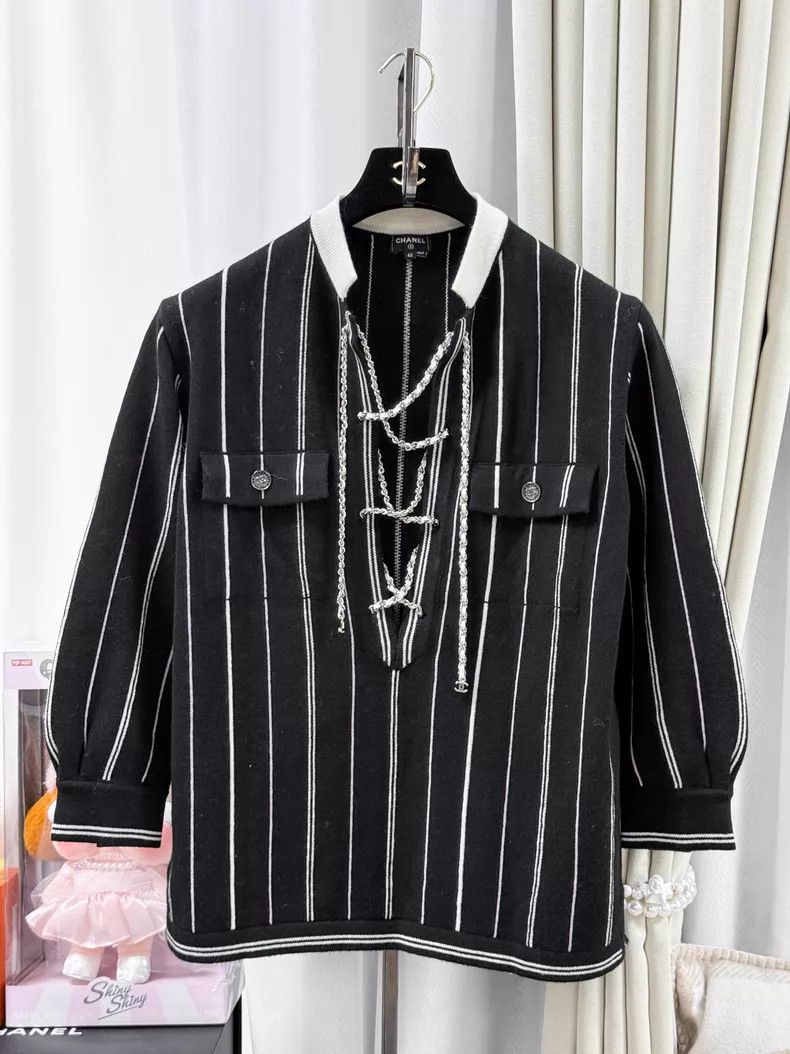 Chanel Chanel 23 Spring and Summer Preview Series Black and White Size S / US 4 / IT 40 - 1 Thumbnail