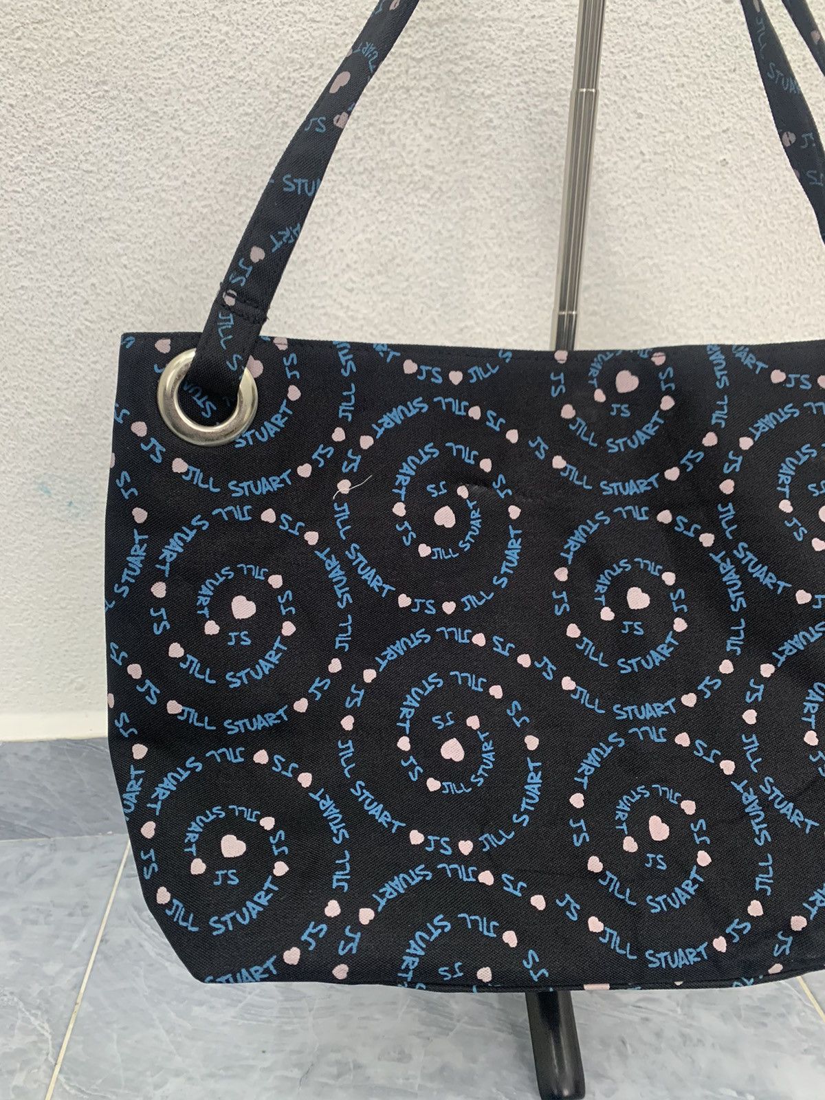Jil Stuart Cozy Printed Jill Stuart Tote Bag Size ONE SIZE - 4 Thumbnail