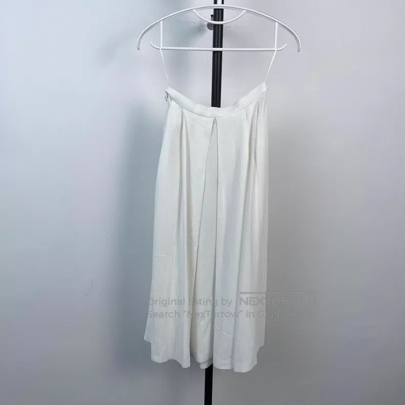 Louis Vuitton Louis Vuitton White long gold button pleated dress Size XXS / US 00 / IT 34 - 5 Thumbnail