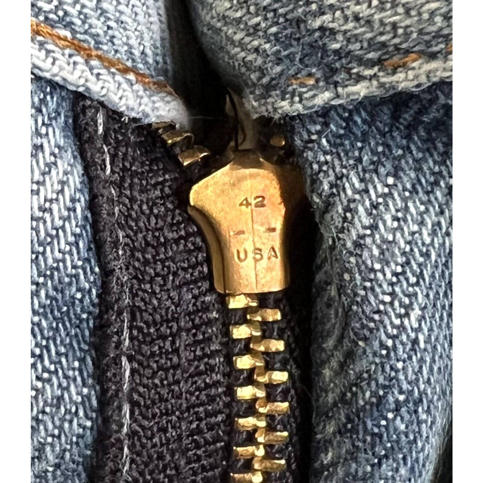 JCPenney VINTAGE JC Penney Jeans 38x32 Denim Blue Light wash 5-Pocket Relaxed Mens Jeans Size US 38 / EU 54 - 5 Thumbnail