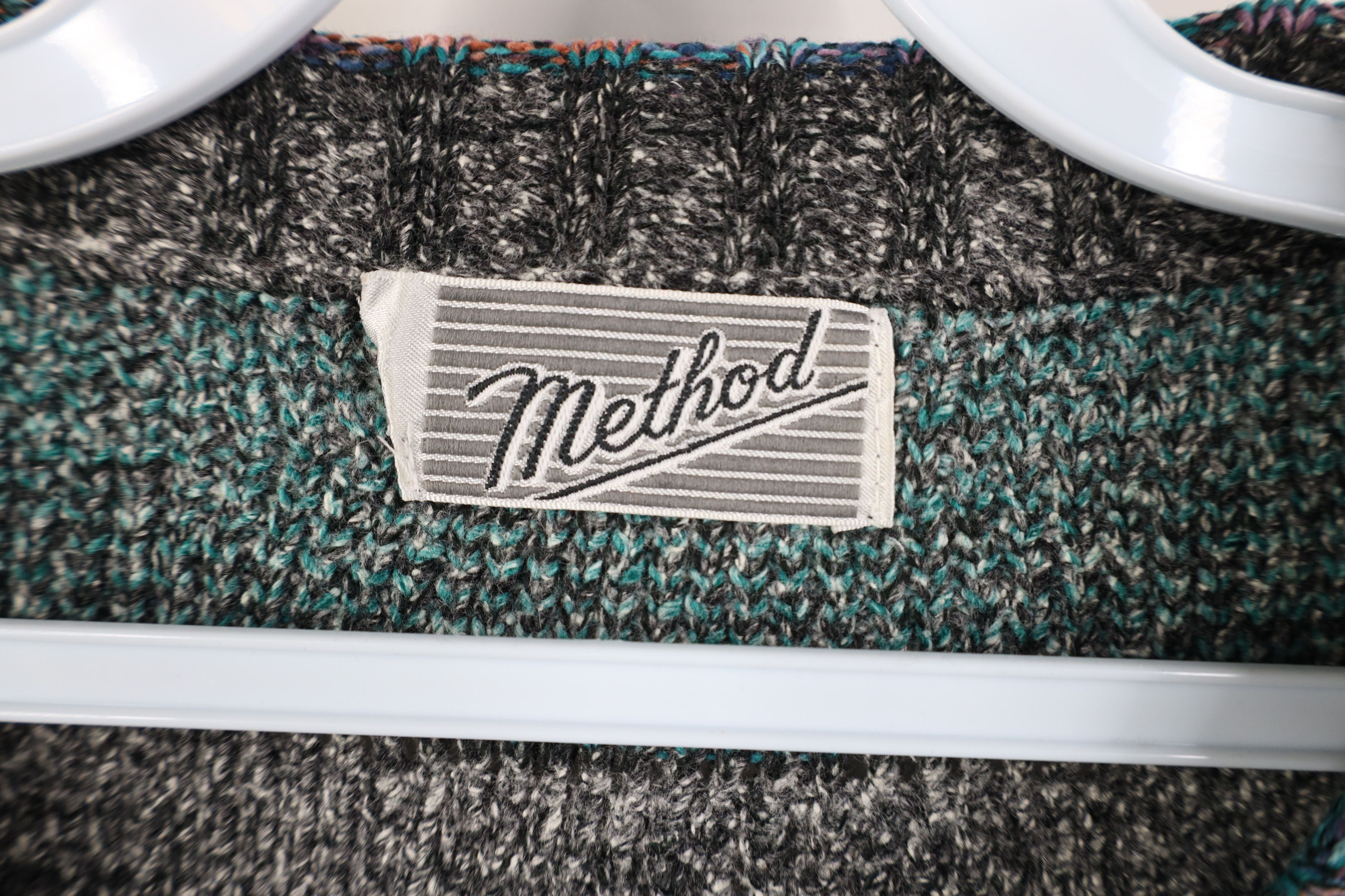 Vintage Vintage 90s Streetwear Geometric Swirl Knit Crewneck Sweater Size L / US 10 / IT 46 - 4 Thumbnail