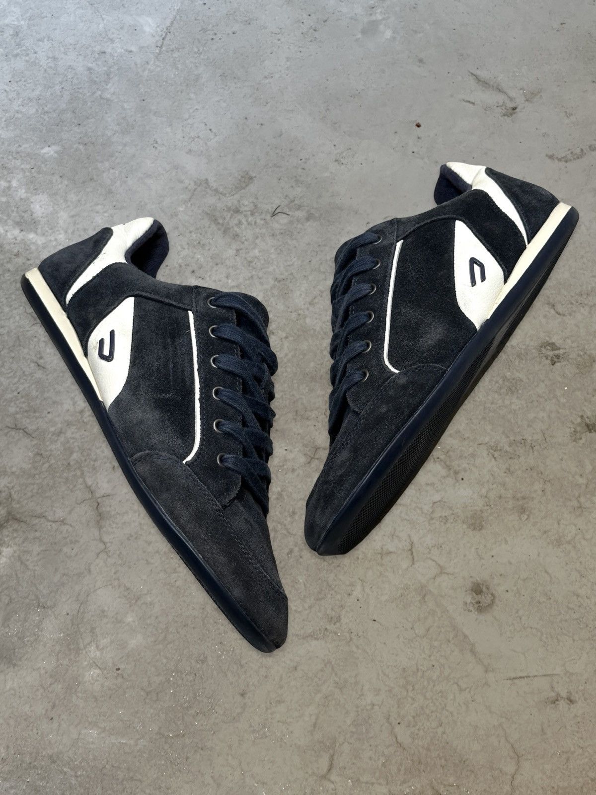 Diesel (SS15) WANTED LOW TOP Size US 10 / EU 43 - 4 Thumbnail