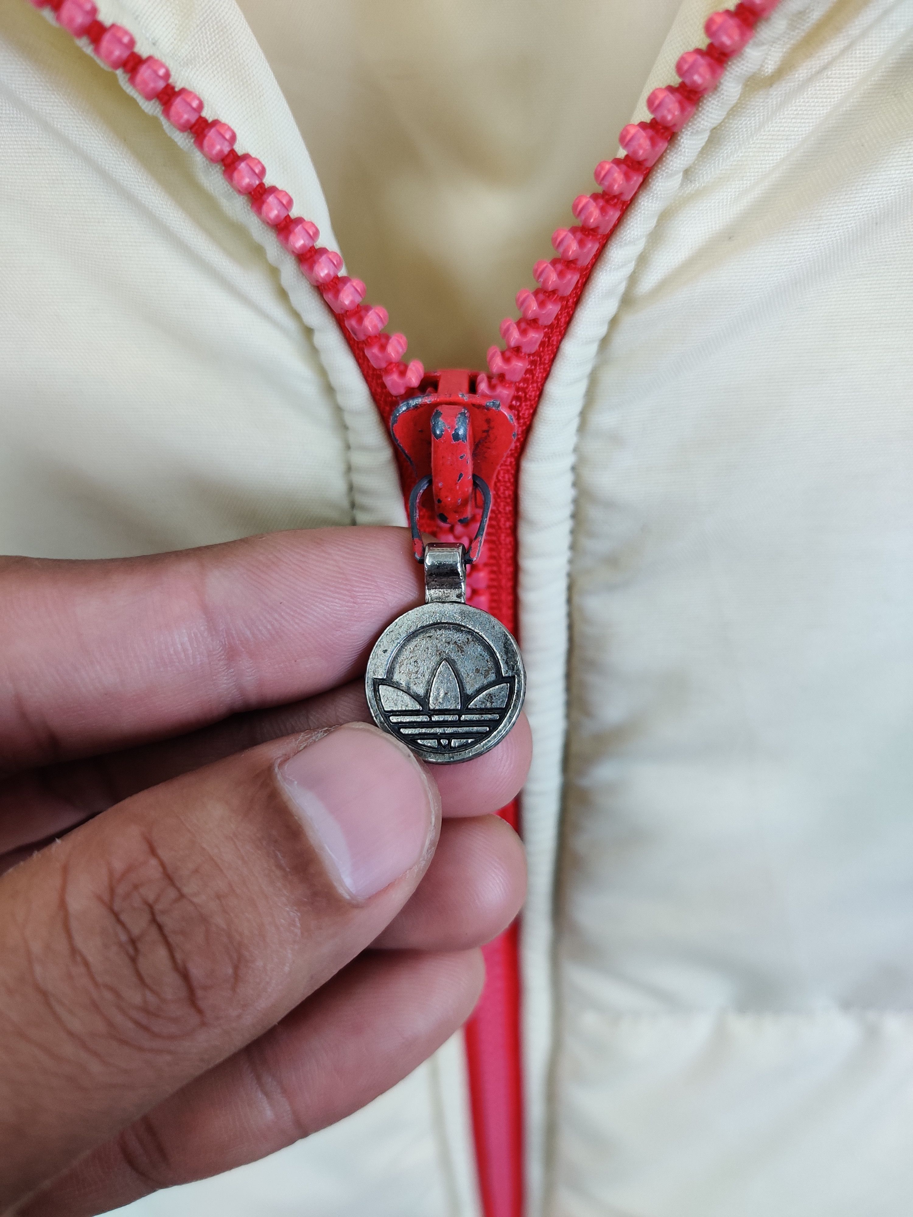 Adidas Vintage 80s Adidas Trefoil Red Puffer Jacket Size US L / EU 52-54 / 3 - 9 Thumbnail