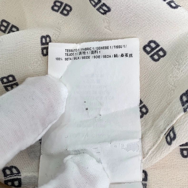 Balenciaga Balenciaga size 34 Beige logo printed full print turtlenec Size US XXS / EU 40 - 8 Thumbnail