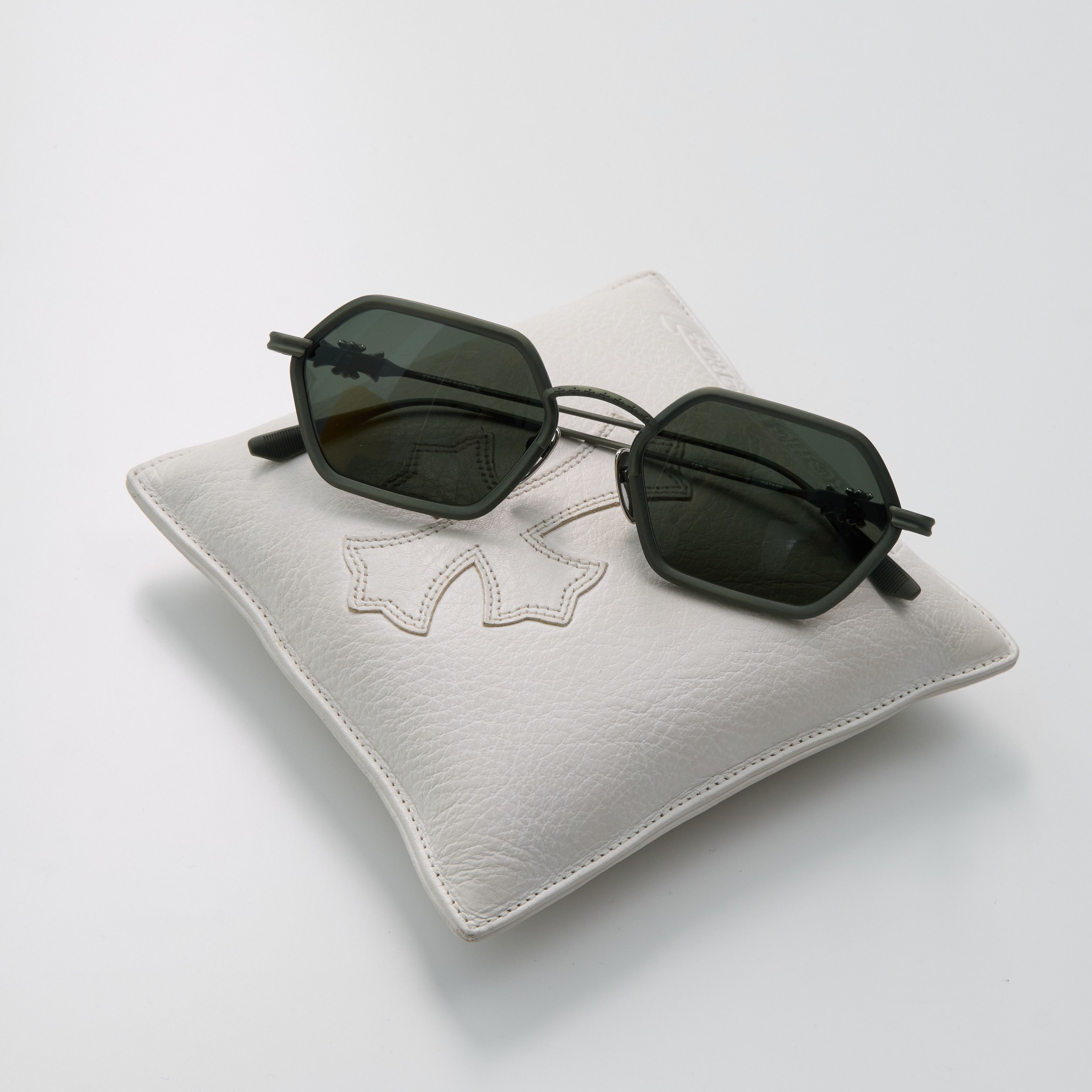 Chrome Hearts CHROME HEARTS DATASS BRUSHED DARK OLIVE Size ONE SIZE - 2 Thumbnail