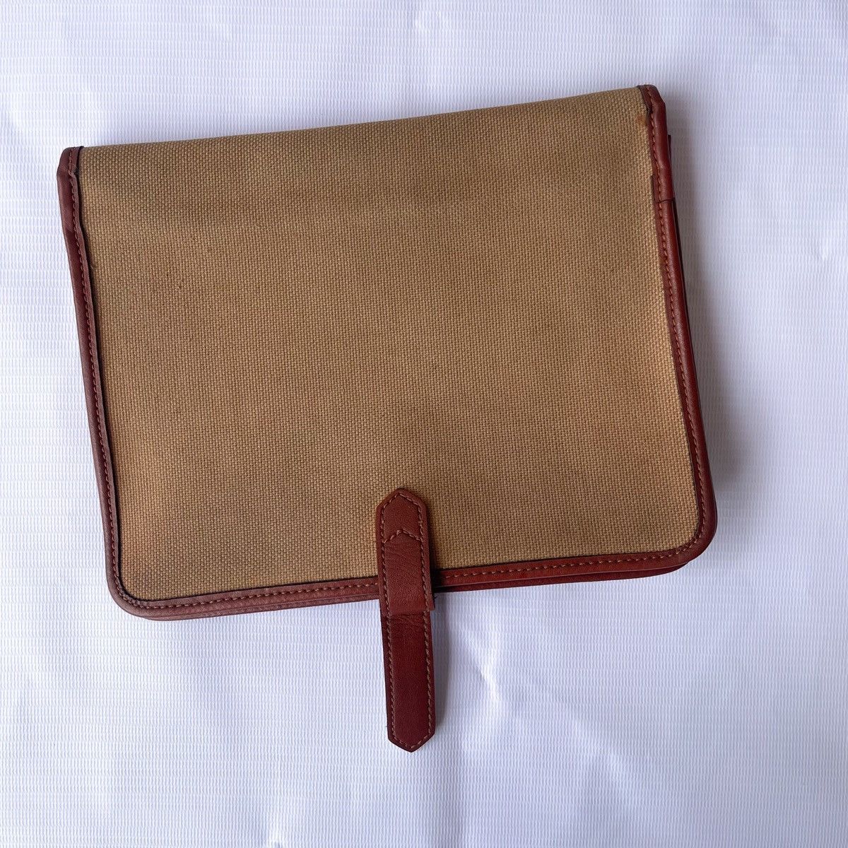 Yves Saint Laurent Yves Saint Laurent Vintage Beige Canvas Clutch Bag Size ONE SIZE - 2 Thumbnail