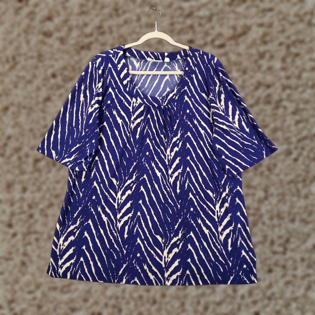 Vintage Susan Graver Blouse Womens XL Blue White Geometric Stretchy Top Pullover Casual Party/Cocktail Travel Knit Polyester Spandex Size XL / US 12-14 / IT 48-50 - 1 Thumbnail