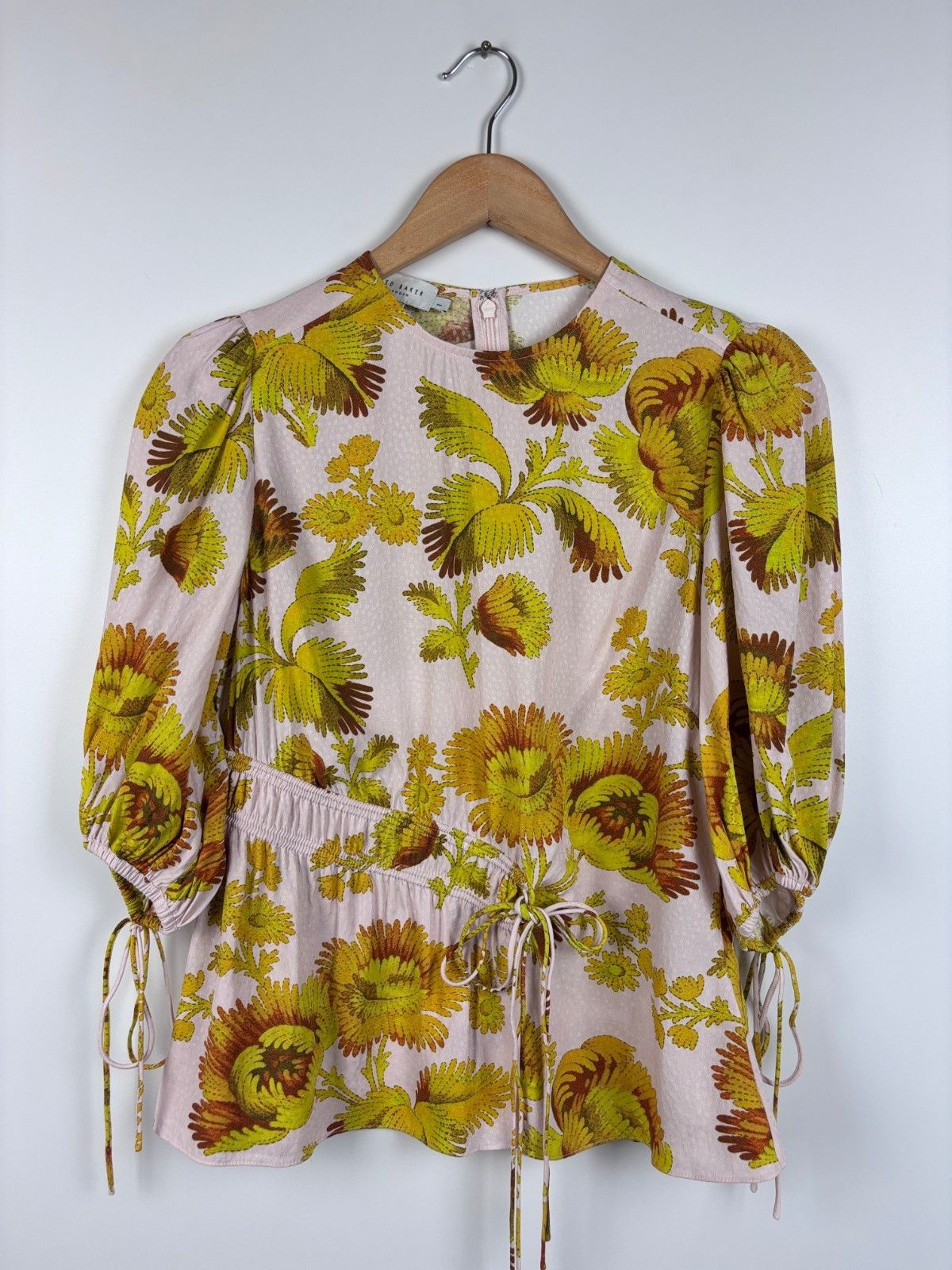 Ted Baker Womens Ted Baker Floral Blouse Yellow Size 1 Size S / US 4 / IT 40 - 1 Thumbnail